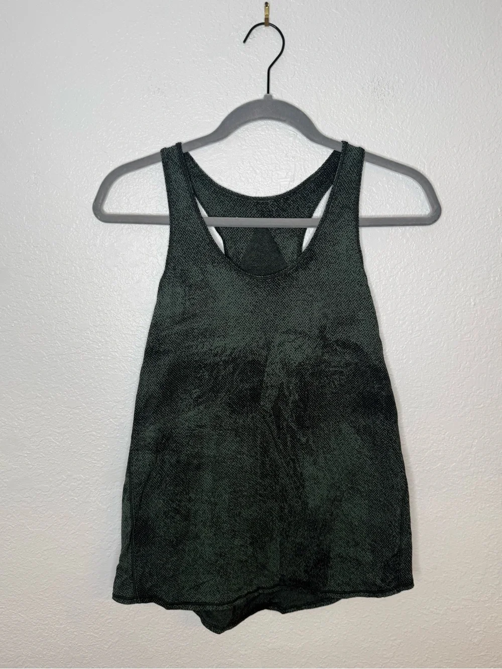 Lululemon Essential Tank Pleated Pixel Jacquard Algae Green Black